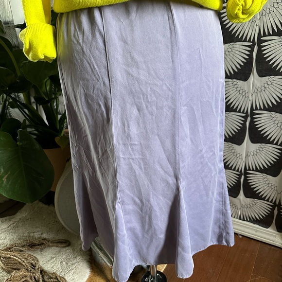 Beautiful Eileen Fisher Lavender 100% Silk skirt | Sz Small - Picture 2 of 5